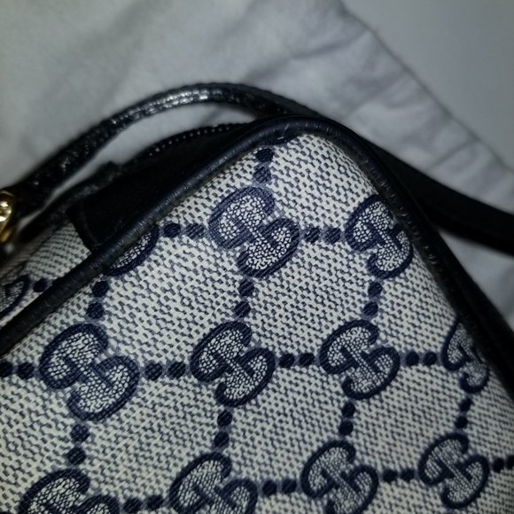 Vintage 1980's Vintage Gucci Blue Messenger Bag - Picture 9 of 14